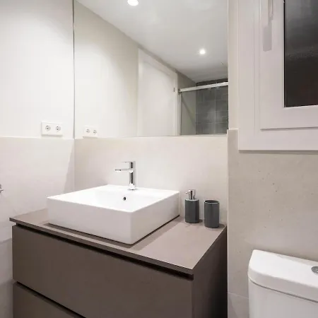 Spaces Deluxe Comfort Flat-monthly Sitges