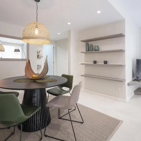 Spaces Deluxe Comfort Flat-monthly Apartmán